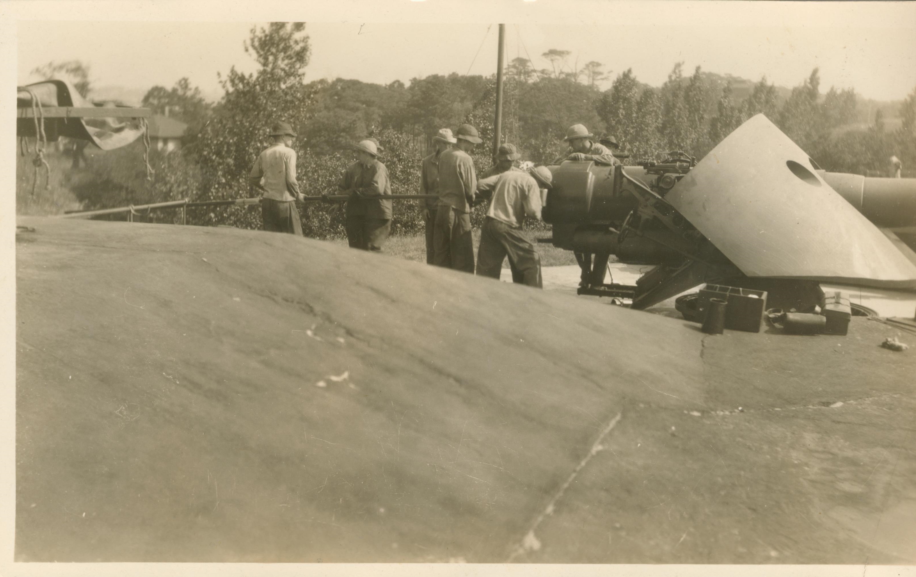 6 inch gun