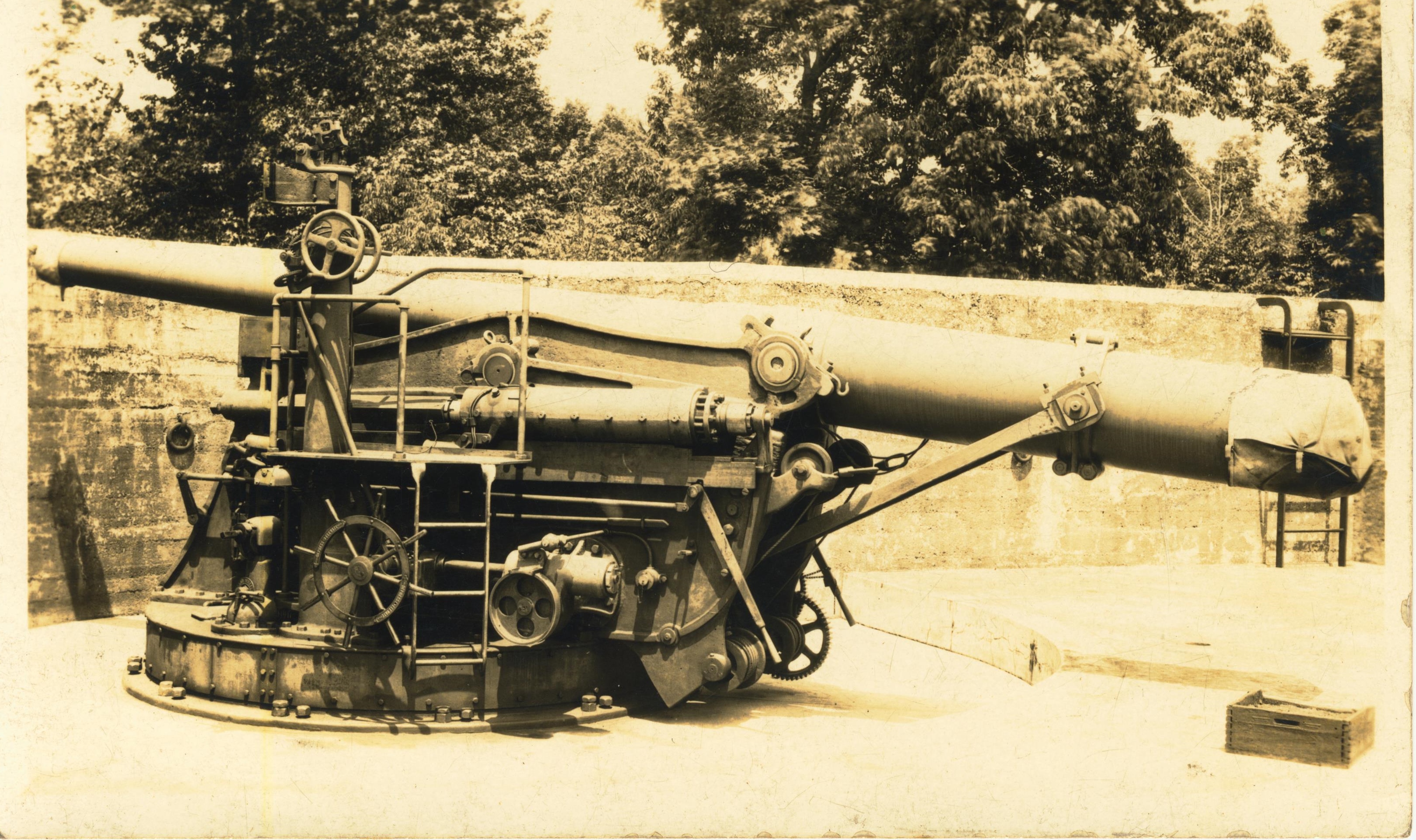 Six Inch Disappearing Gun likely at Fort Washington MD