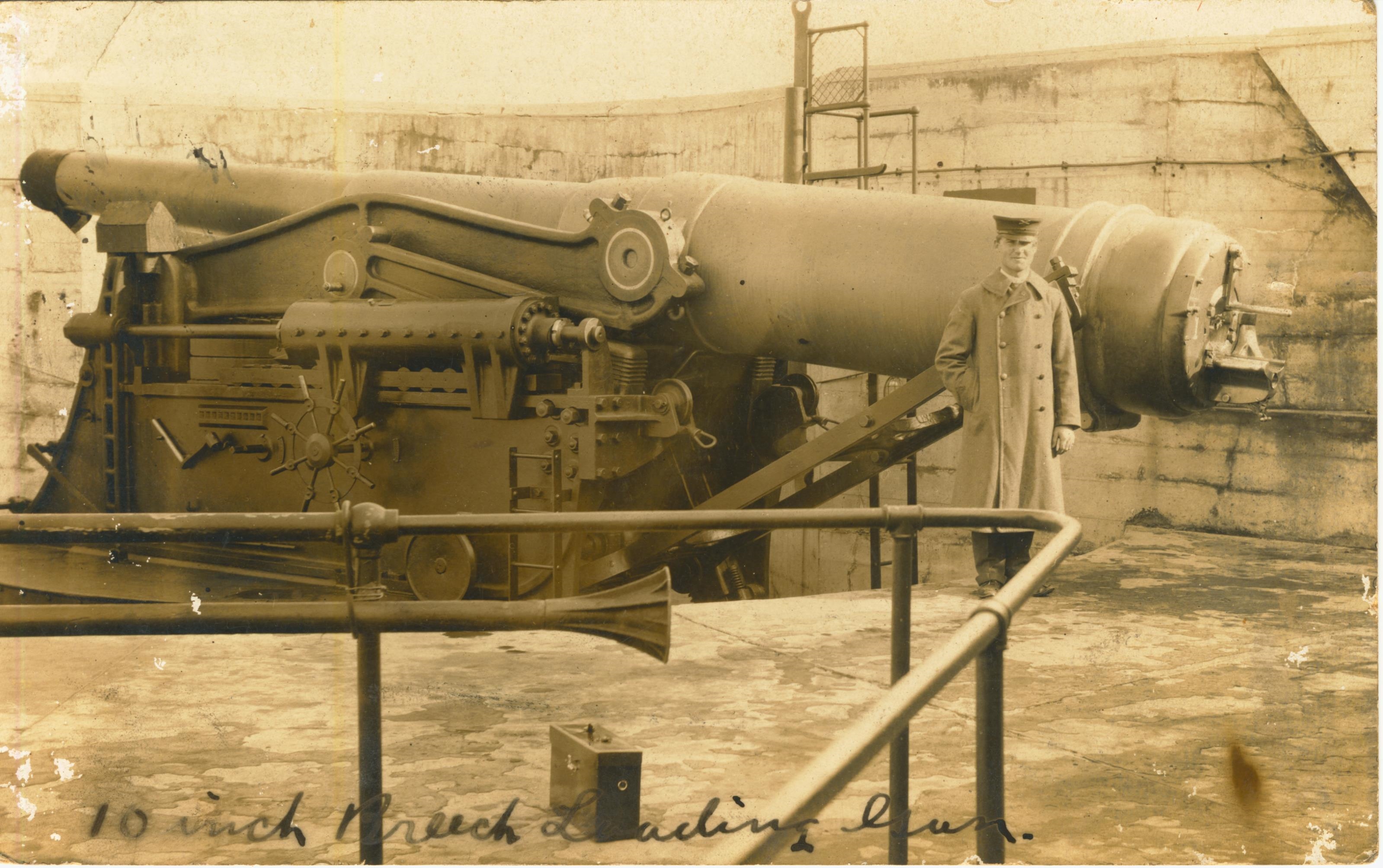 10 inch breech loading gun