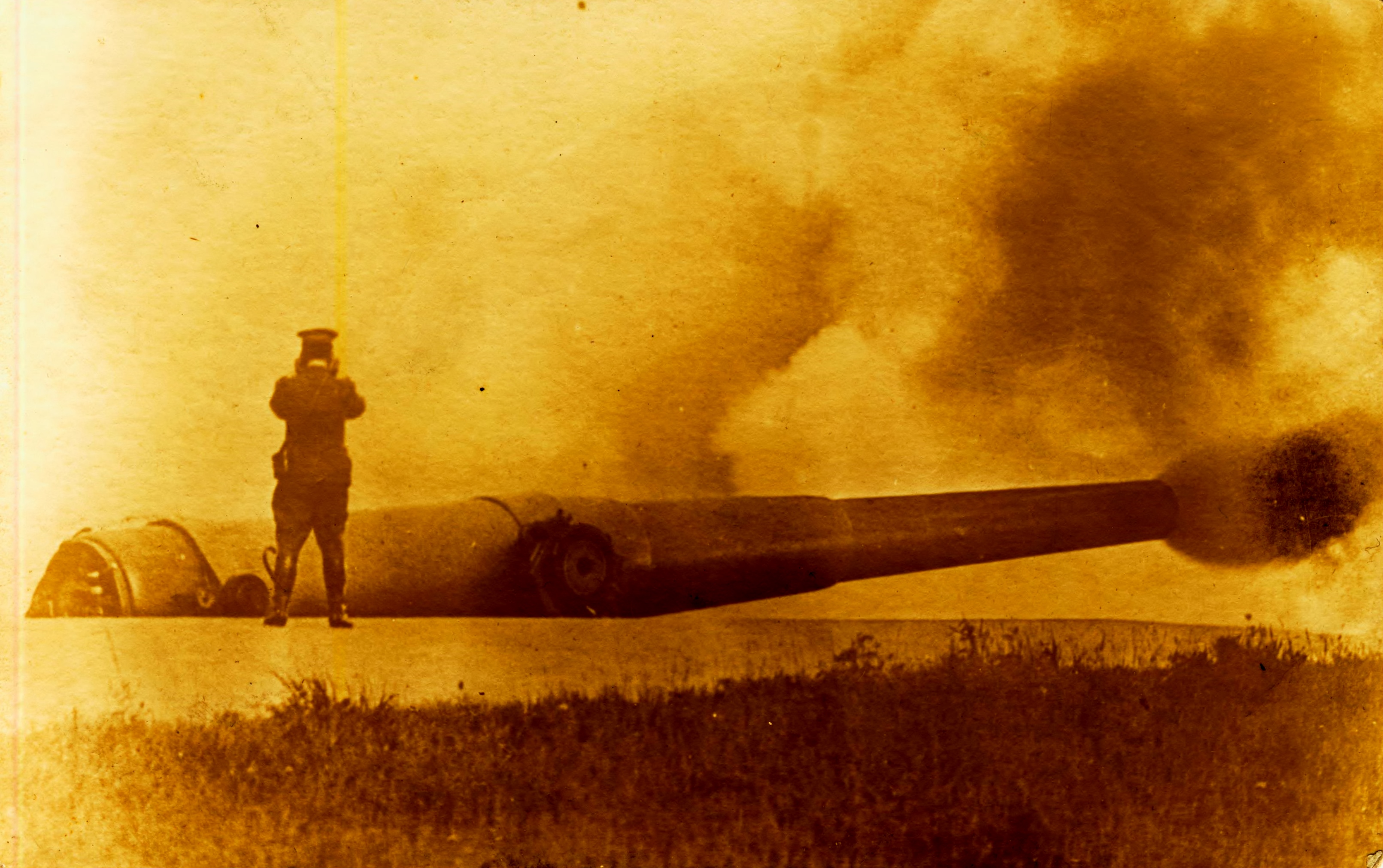 Disappearing gun firing