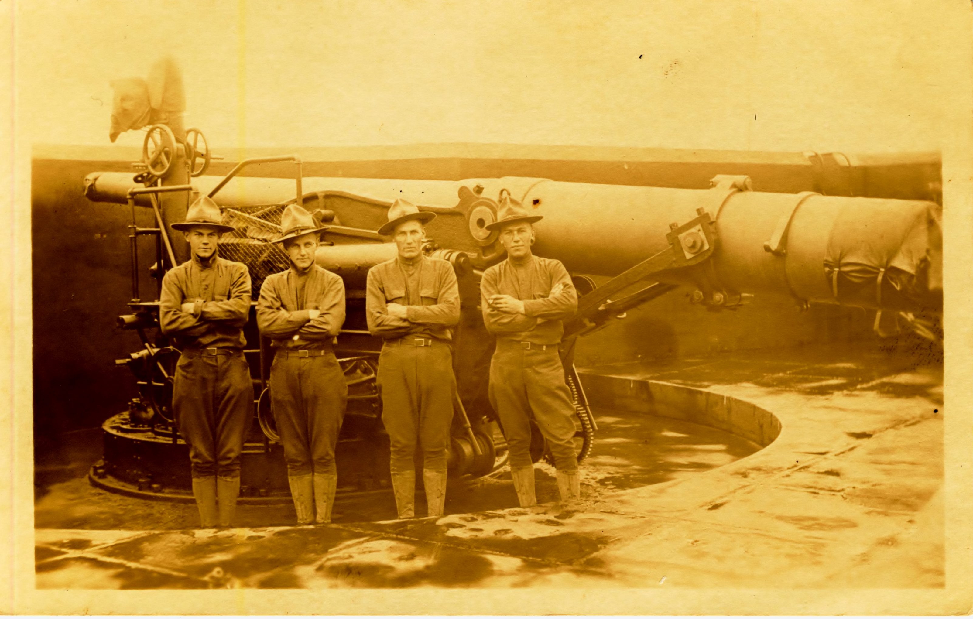 Six inch gun