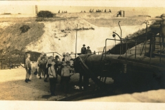 Disappearing gun