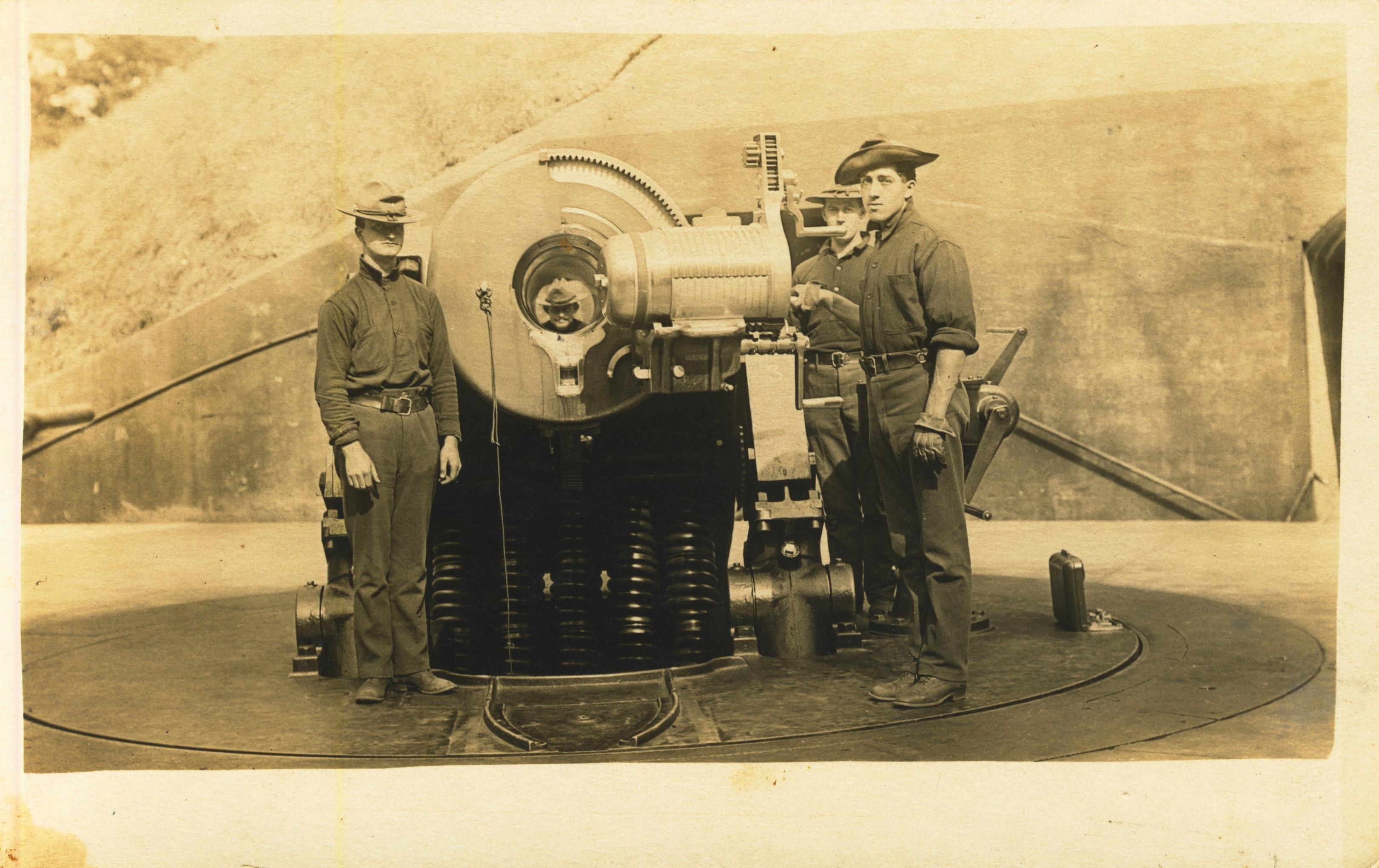 Mortar breech open