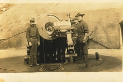 Mortar breech open