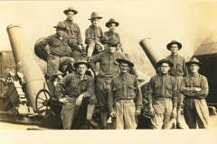 Soldiers with mortar