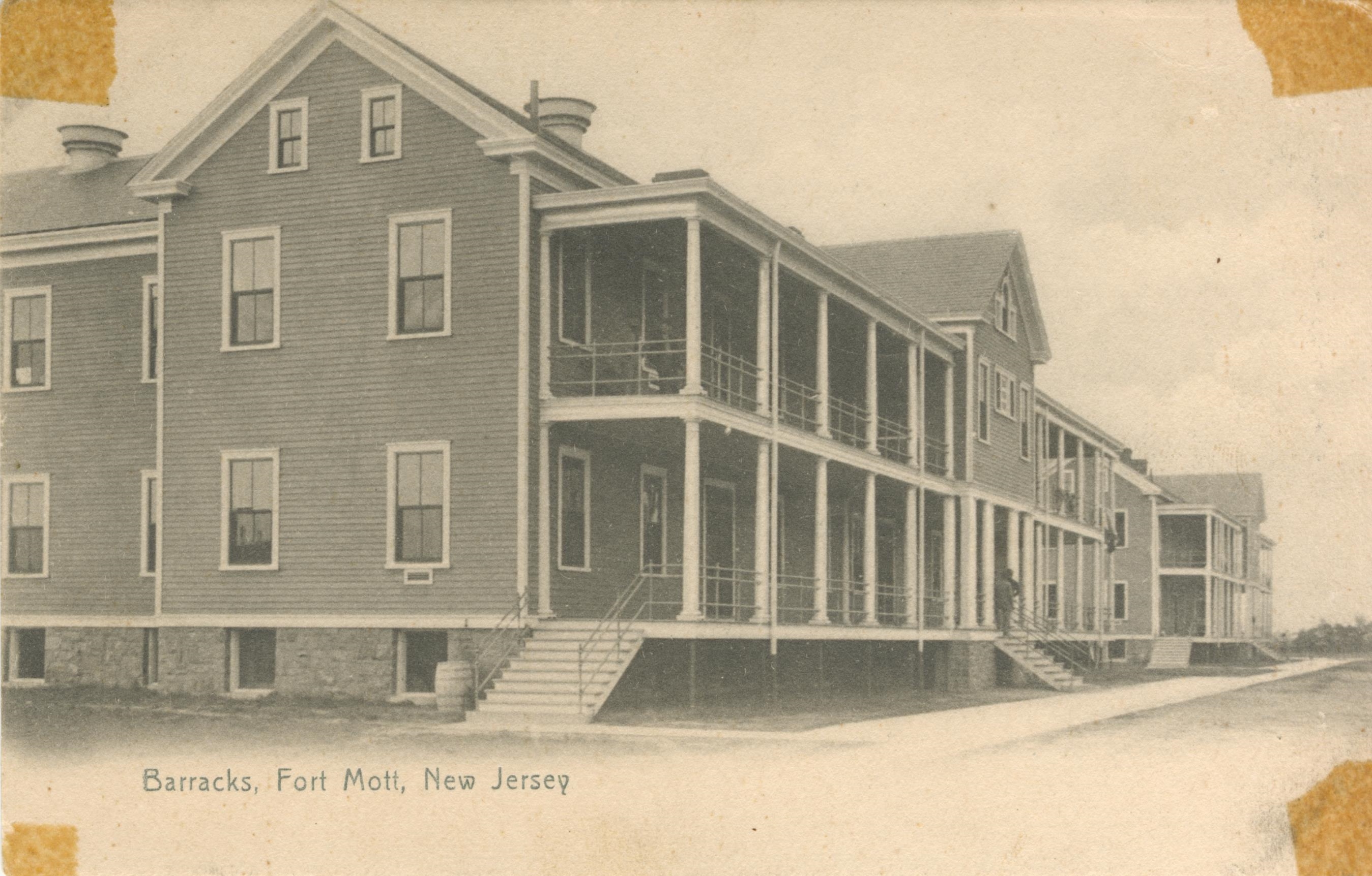 Barracks Fort Mott 1