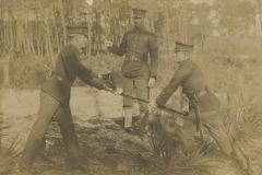 Soldiers Portor McCoy Oaks