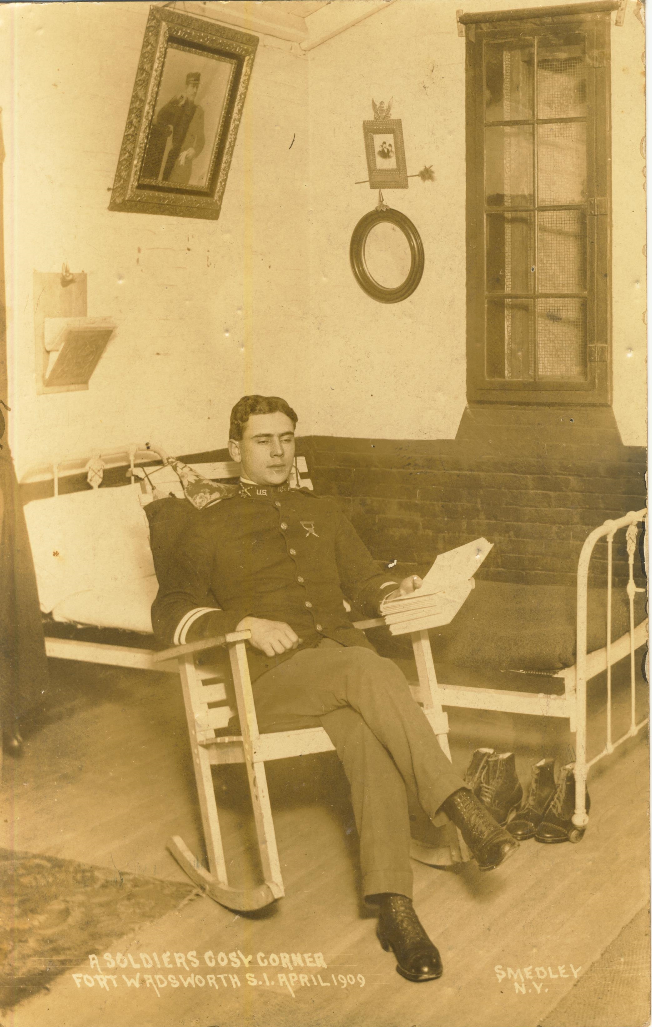 A soldiers cosy corner Fort Wadsworth NY April 19109 photo by Smedley NY