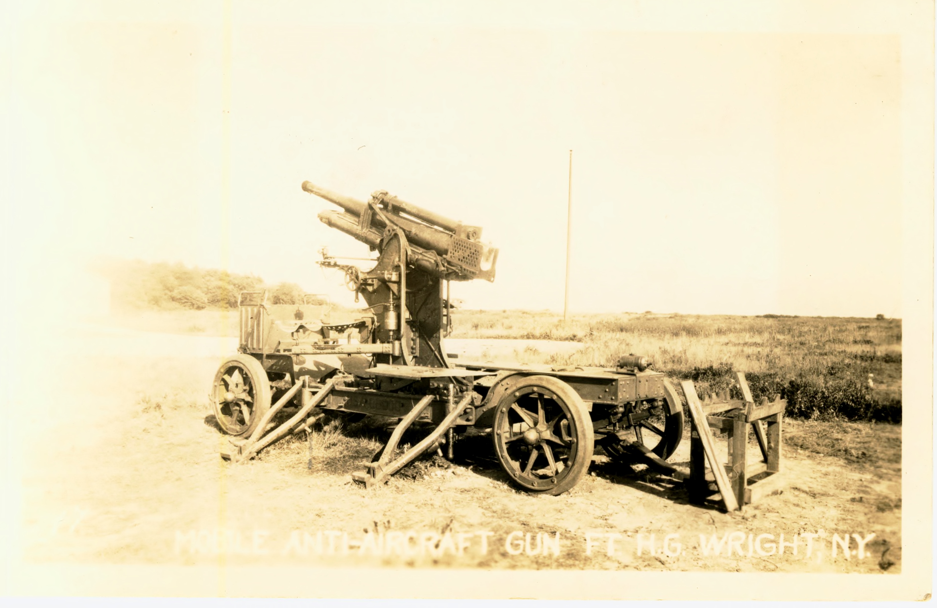 Mobile Anti-Aircraft Gun Fort H. G. Wright NY