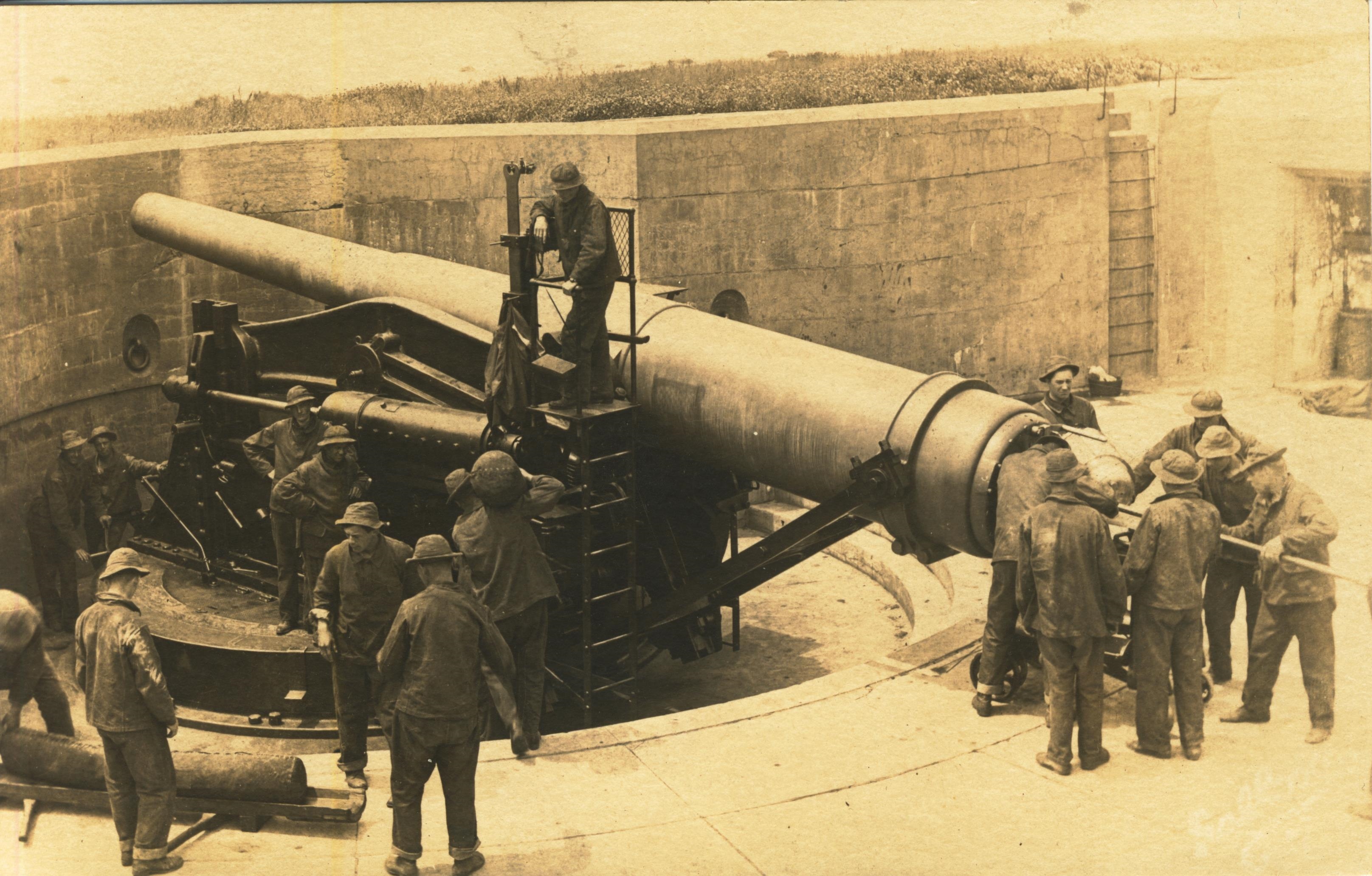 Written on back Battery Butterfield Dissappearing rifle at Fort Wright NY